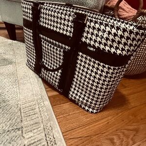 PurseN Black and White Houndstooth Travel Bag